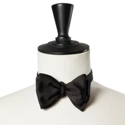 Cesare Attolini Black Bow Tie Made Of Pure Silk