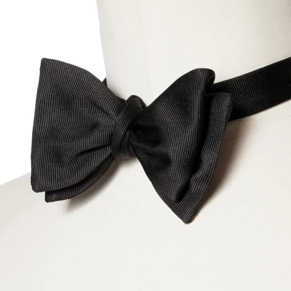 Cesare Attolini Black Bow Tie Made Of Pure Silk