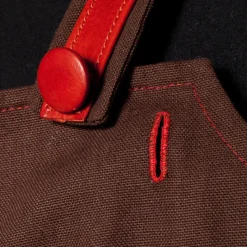 Turms Leather Apron For Elegant Shoe Polishing