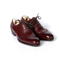 Saint Crispin's Oxford "Queens" In Burgundy-Colored Calfskin - Hand-Colored