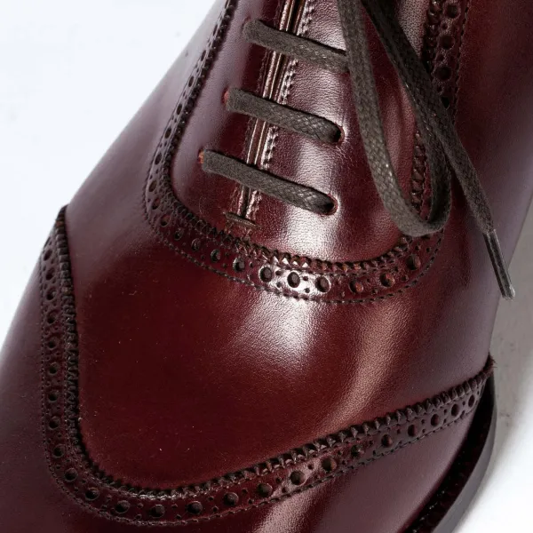 Saint Crispin's Oxford "Queens" In Burgundy-Colored Calfskin - Hand-Colored