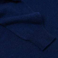 William Lockie Pure Geelong Lambswool 