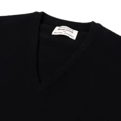 William Lockie Sweater "Oxton Vee" From Fine Scottish 1 Ply Cashmere